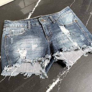 NWOT Contraband Jean Shorts -Size 3
